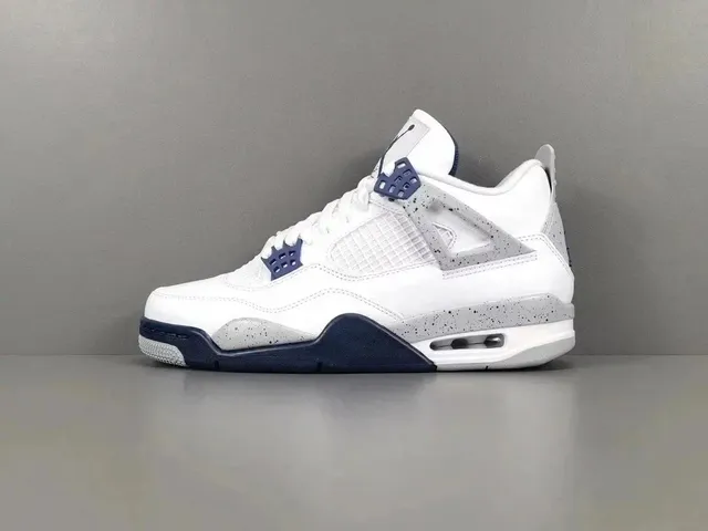 Air Jordan 4