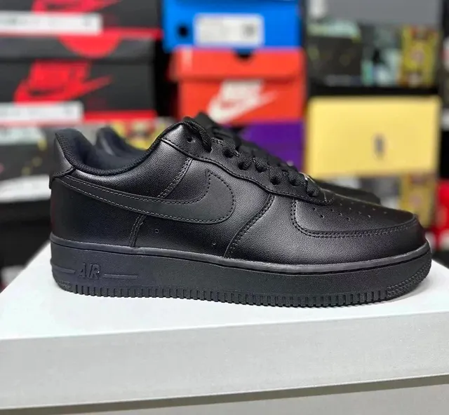 Nike Air Force 1 Low Triple Black