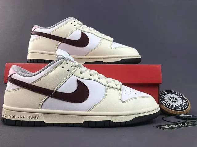 Nike Dunk Low La Vie En Rose