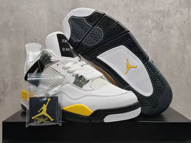 Air Jordan 4 Military Black