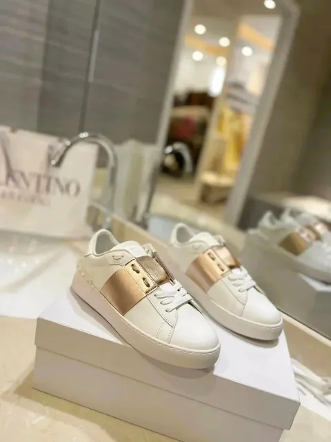 Valentino Rockstud Flat Metallic Strap