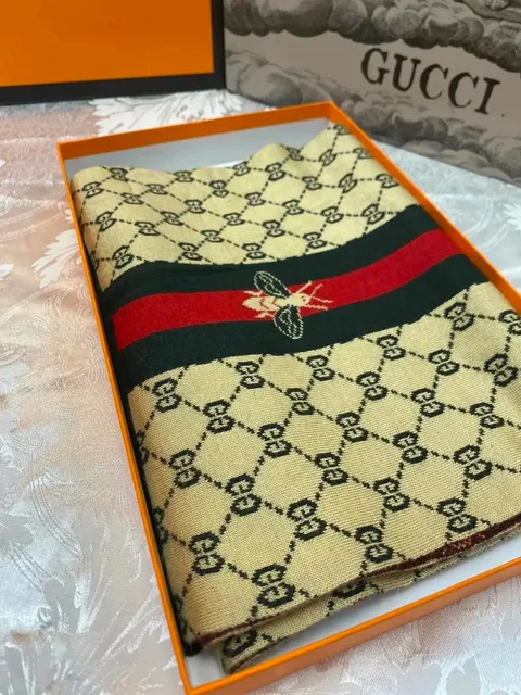 Gucci GG Web Scarf Bee Motif