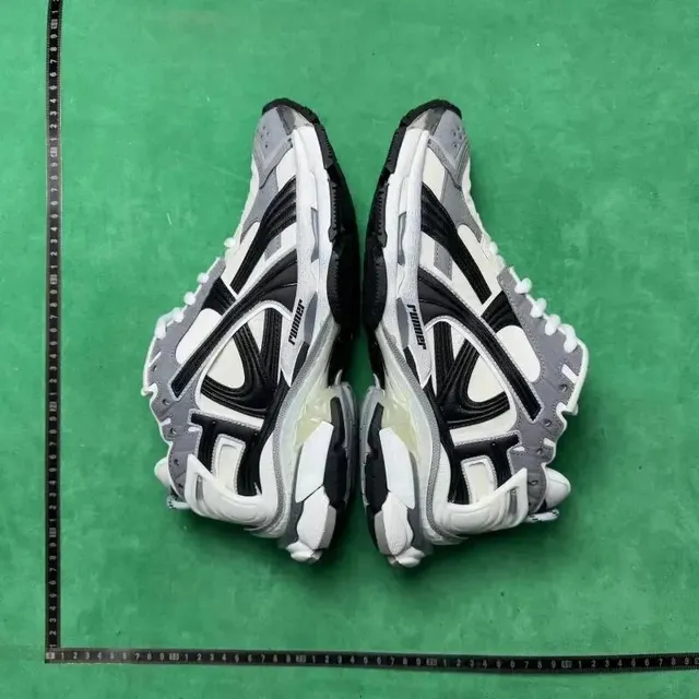 10号灰黑色Y9012
