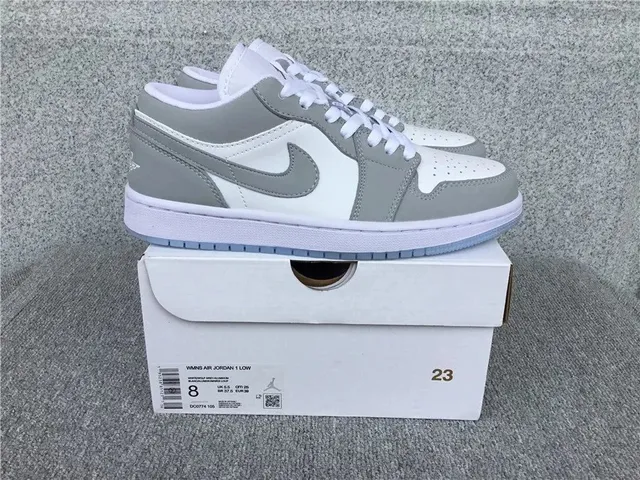 Air Jordan 1 Low Neutral Grey