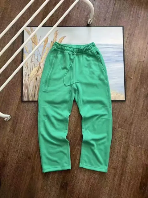 常熟市莫城街道三棵柳服饰商行