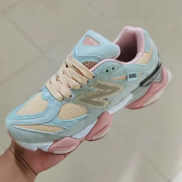 New Balance 2002R Pastel