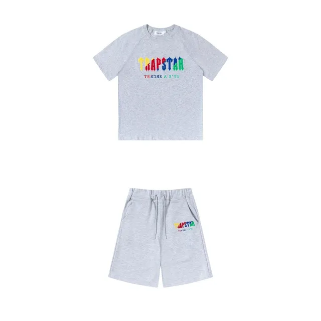 Trapstar Logo Set Rainbow Logo