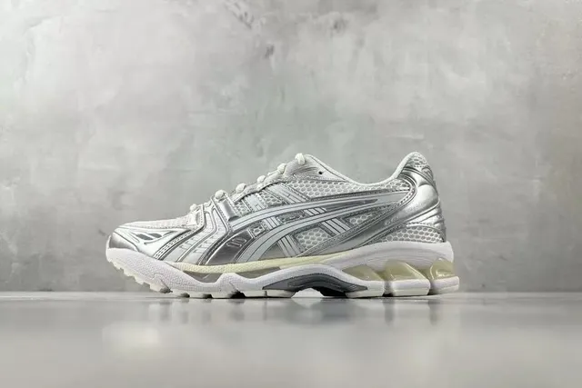 Asics Gel-Kayano 14 Metallic Silver