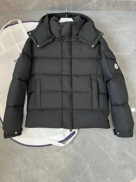 Moncler Maya Classic Puffer