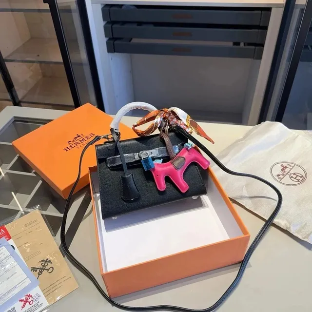Hermès Kelly Pochette Epsom Leather with Pink Rodeo Charm