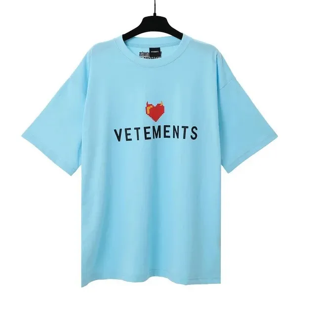 Vetements Graphic Tee Pixel Heart Logo