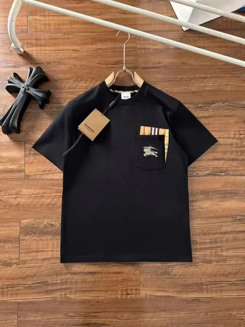 Burberry Pocket T-Shirt Equestrian Knight Print