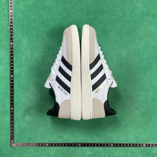 2号白黑IF3741