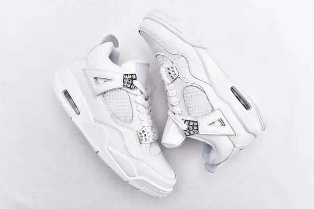 Air Jordan 4 Pure White