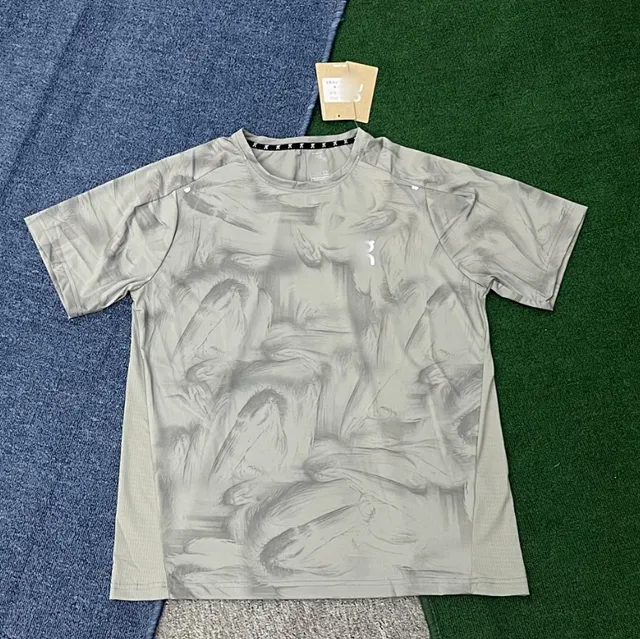 Lululemon Short Sleeve Top Abstract Print