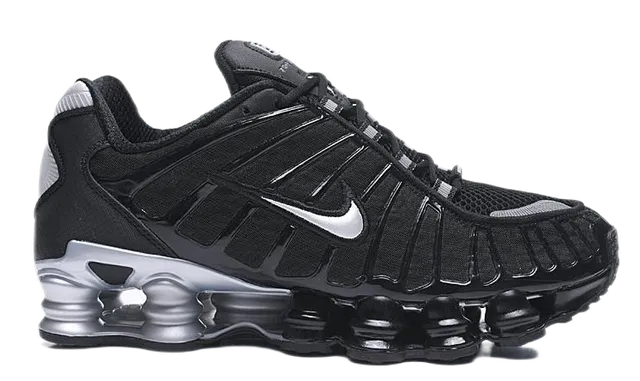 Nike Air Max Plus Triple Black