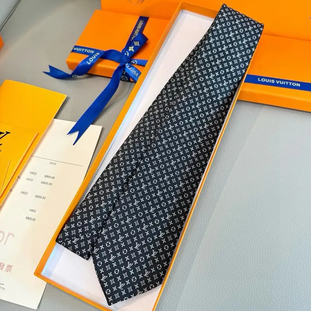 Louis Vuitton Silk Tie Monogram Print