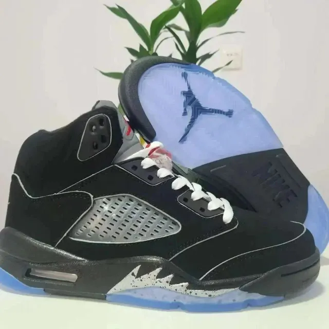 Air Jordan 5 Retro