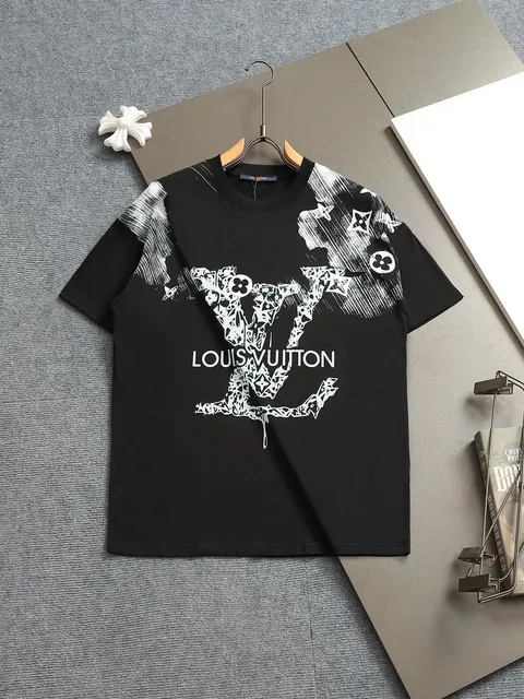 Louis Vuitton Graphic T-Shirt LV Monogram Print