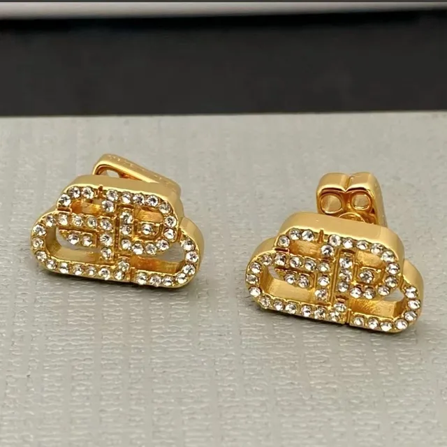 金色镶钻