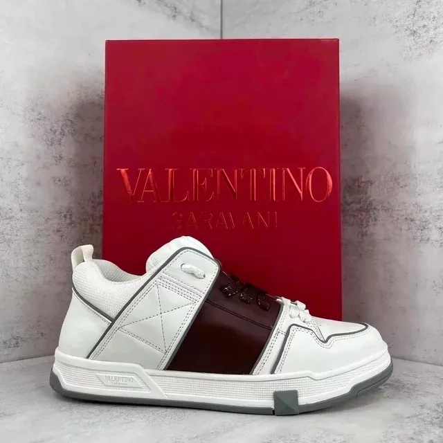 Valentino Rockstud Sneaker White/Brown