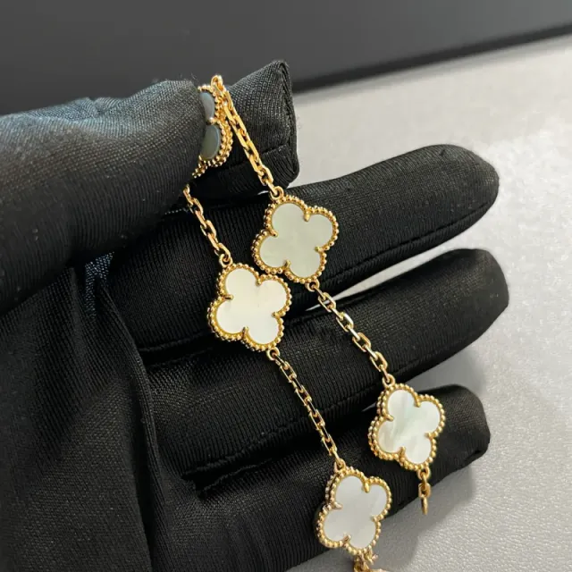 玫瑰金白贝母