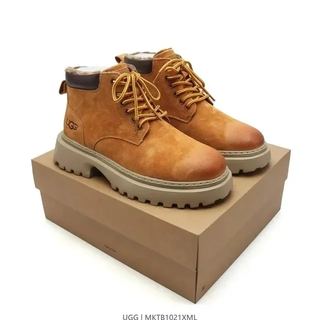 UGG MKTB1021XML Suede Boot with Shearling Lining
