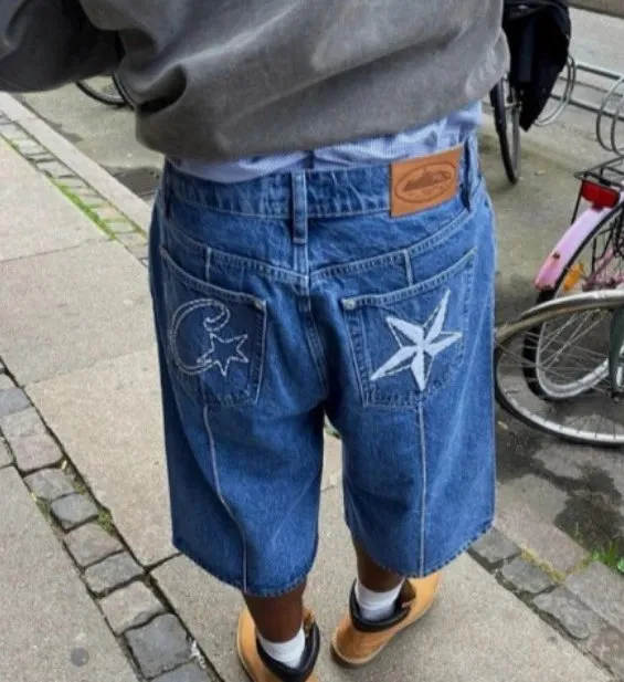 牛仔短裤