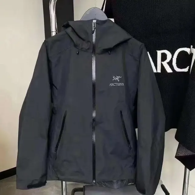 Arc'teryx Alpha SV Jacket Black