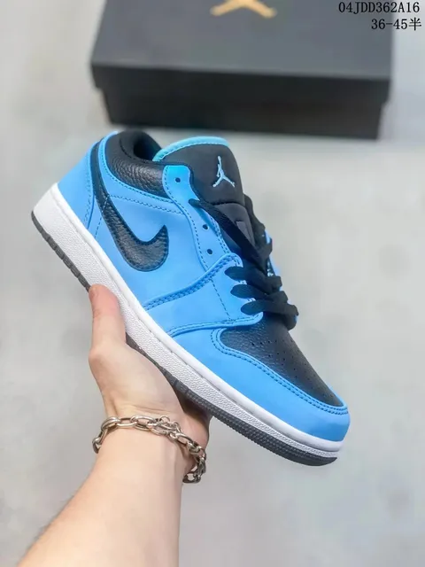 Air Jordan 1 Low University Blue