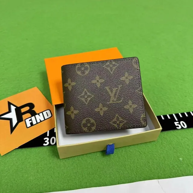 Louis Vuitton Bifold Wallet Monogram Canvas