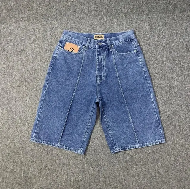 001蓝色