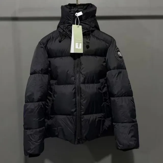 Canada Goose Puffer Jacket Classic Fit