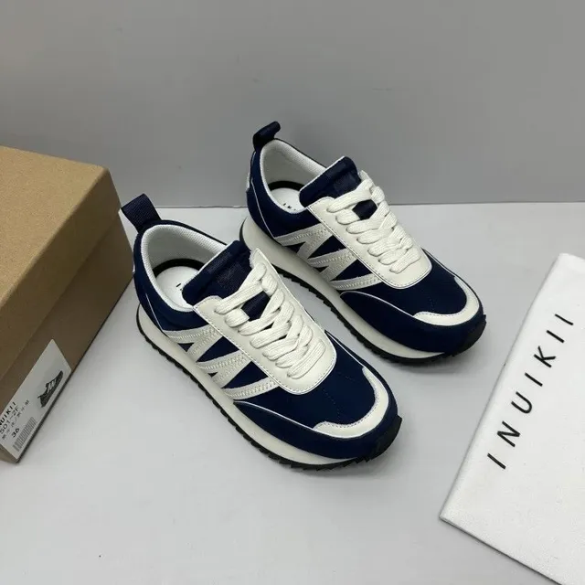 Runner Sneaker Navy and White