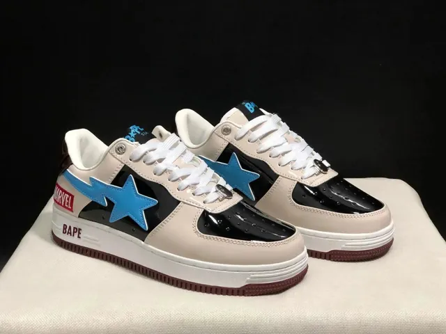 Shark Low Marvel x BAPE