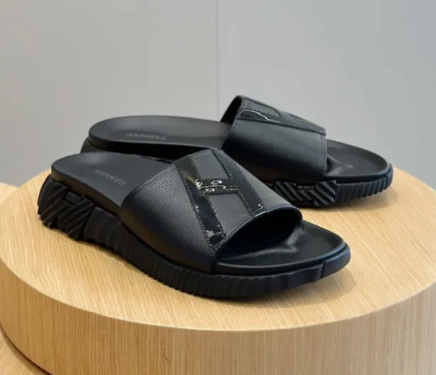 Hermès Oran Sandal Black Leather