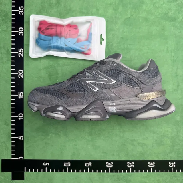 New Balance 9060 Grey Metallic