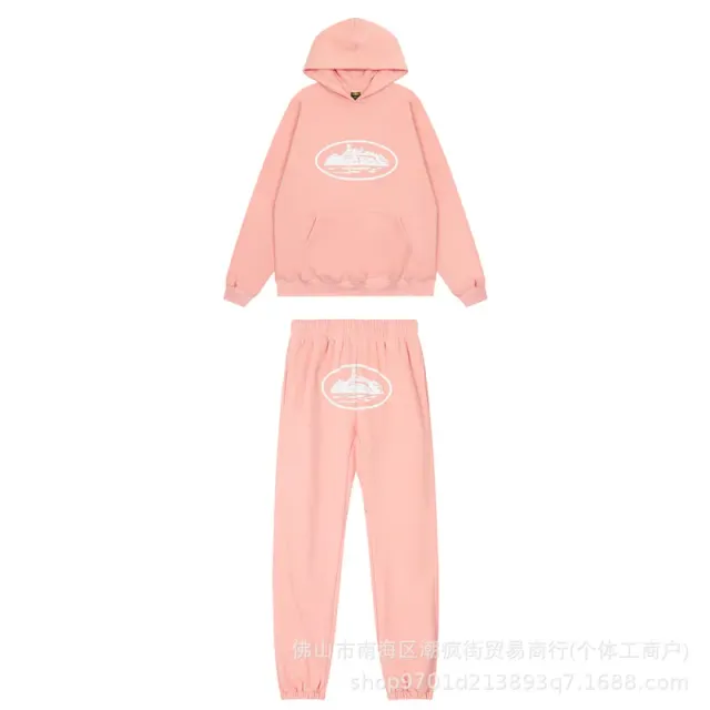 粉色卫衣