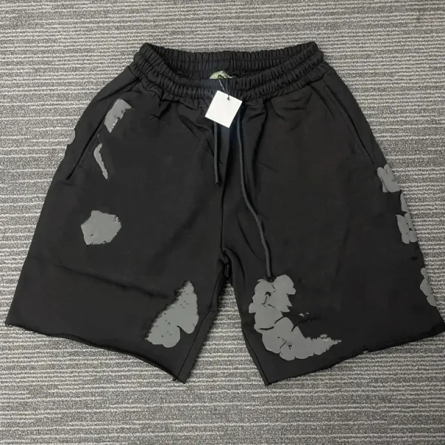 黑灰短裤