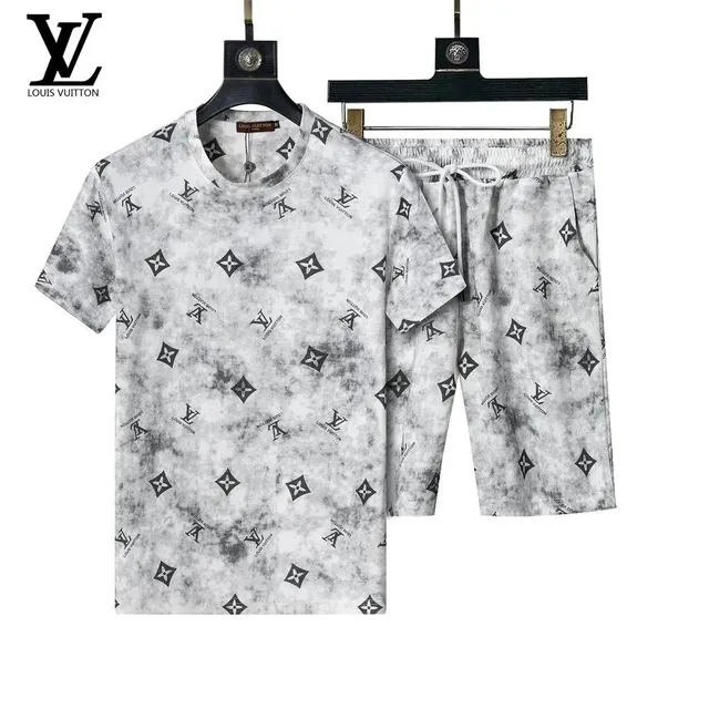 Louis Vuitton Monogram Tie-Dye Set All-Over Monogram Print