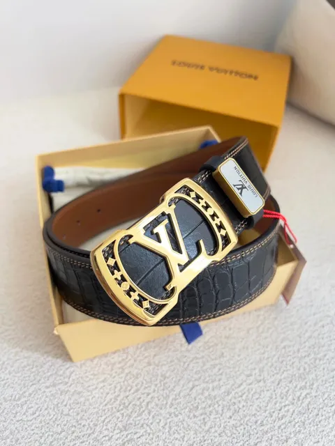 Louis Vuitton LV Belt Crocodile-Embossed with Gold Buckle