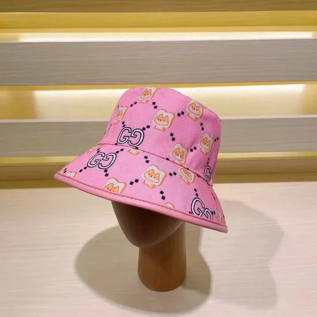 Gucci Bucket Hat GG and Cat Print