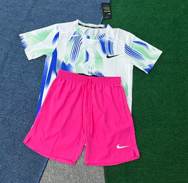 Nike Training Set Wave Print