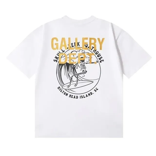 Gallery Dept. Graphic T-Shirt Skull Surfing Print