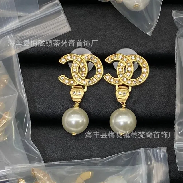 正确款式C13