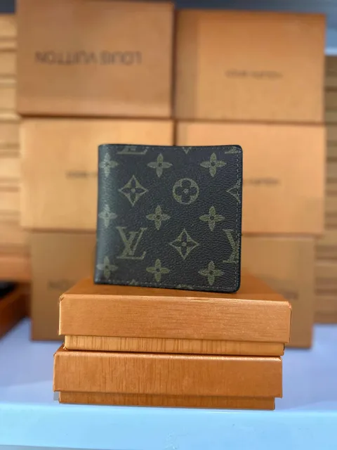 Louis Vuitton Bifold Wallet Monogram Canvas