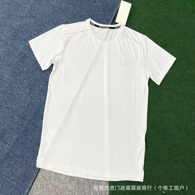 White ice silk short sleeved shirt