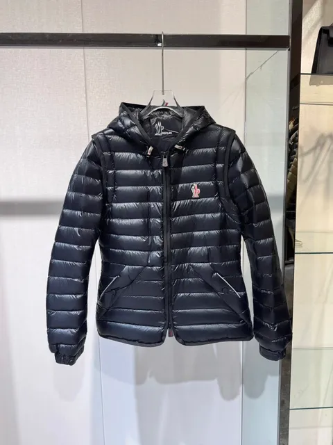 黑色 Black