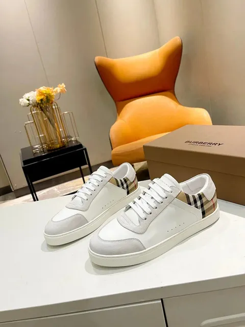 Burberry sneakers