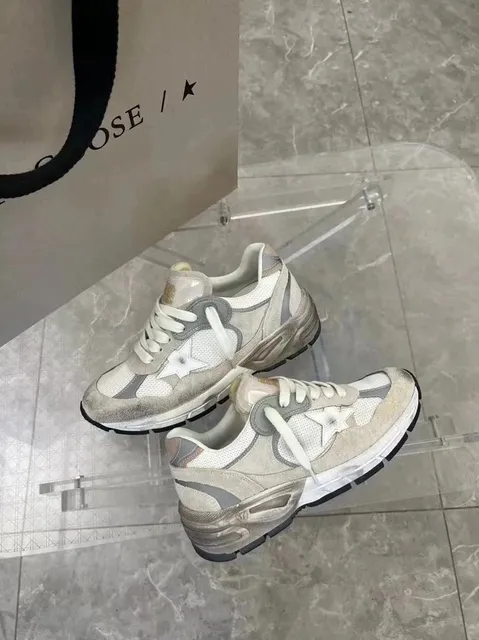 Golden Goose Superstar Distressed Star